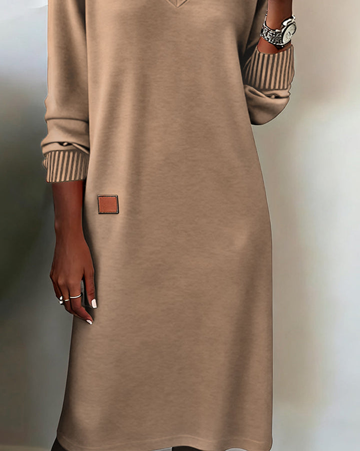 JANA | ABITO MIDI CONFORTEVOLE CON SCOLLO A V