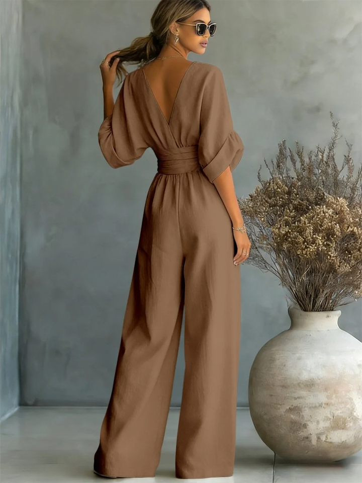 Sofia | Tuta elegante con scollo a V