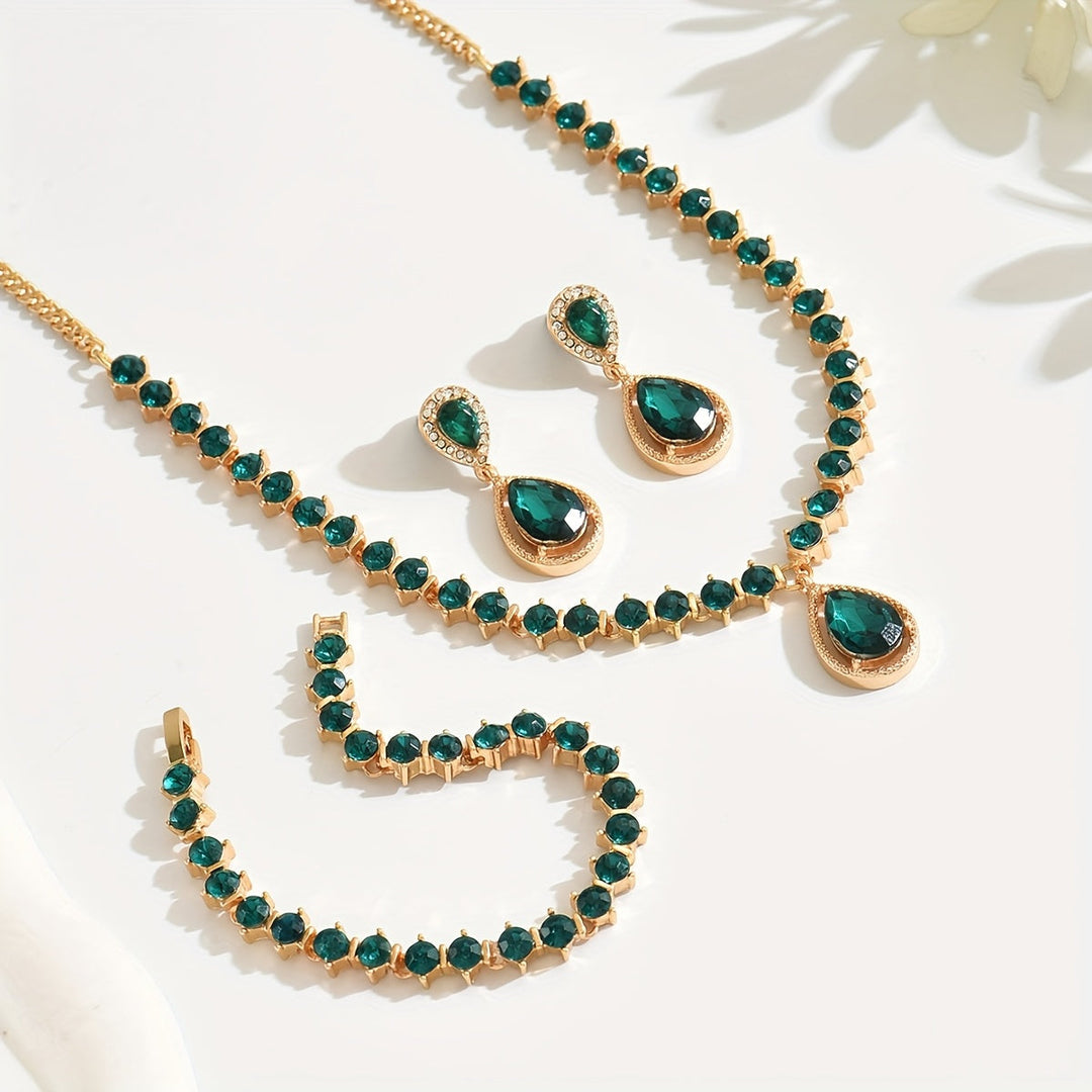 Set di gioielli geometrico con cristalli