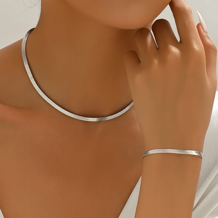 Set collana e bracciale classico