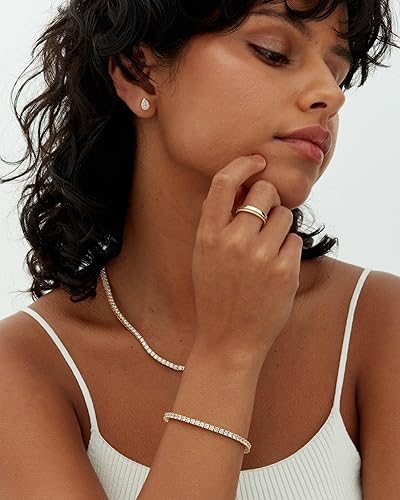 Bracciale tennis dorato con moissanite