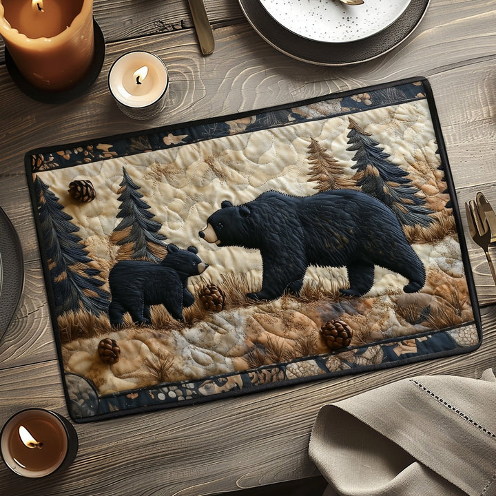Tovaglietta Quilted della Famiglia Orso Nero NCU0DV4309