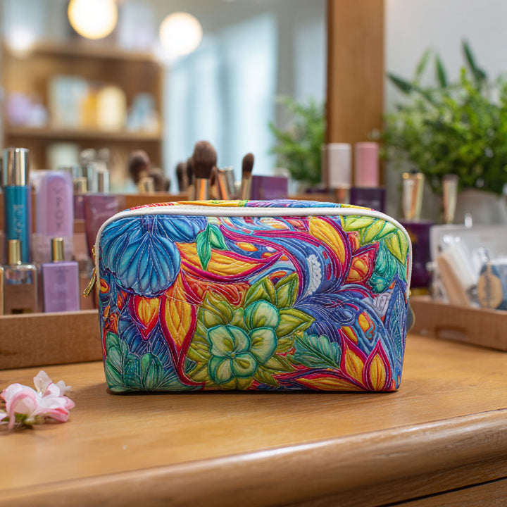 Beauty case trapuntato con fiori e tralci NCU0PT9616