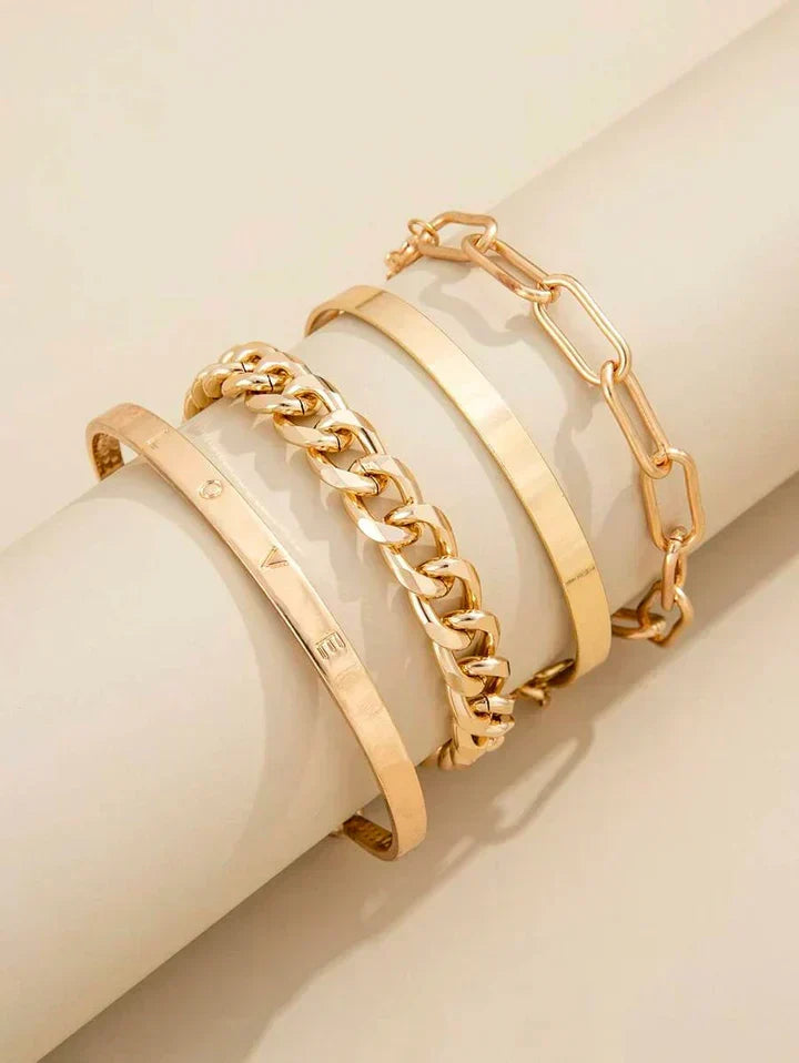 Set di bracciali moderni dorati
